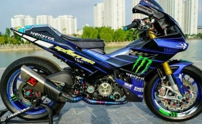 Yamaha Mx King Tampil Ala Moge Ala Yamaha R1