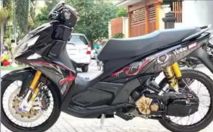 Modifikasi Yamaha Nouvo Tampil Sangar