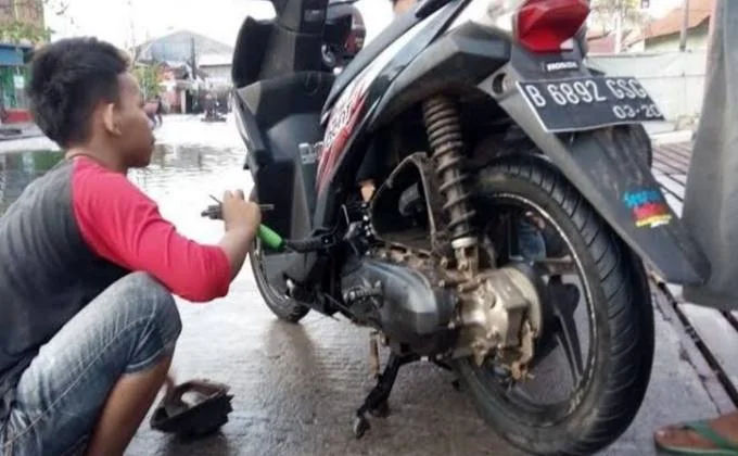 4 Penyebab Motor Mogok Dan Solusinya 1