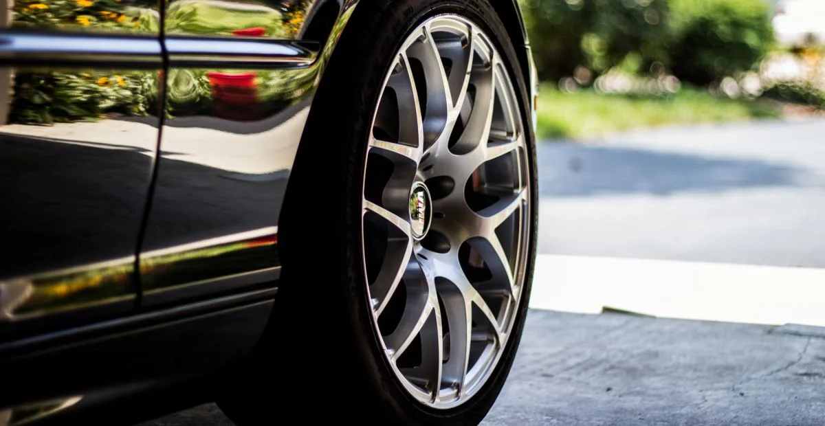 Merk Velg Mobil Yang Populer Dan Terbaik Masa Kini