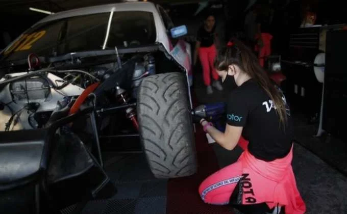 3 Tips Perawatan Mobil Untuk Pengguna Perempuan 1