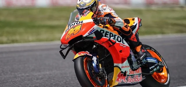 Espargaro Pole Rossi P8 Median Sport