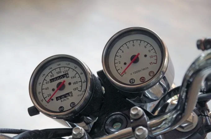 Cara Memperbaiki Speedometer Digital Motor Tak Perlu Panik