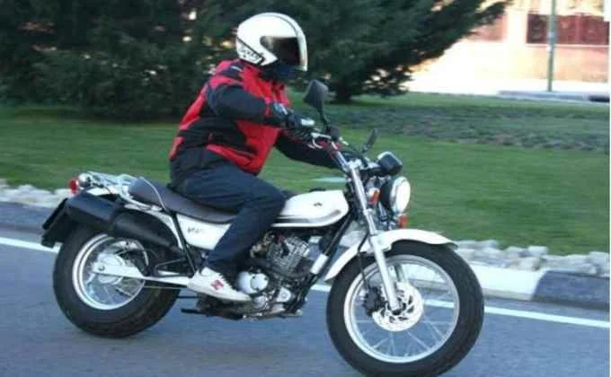 Spesifikasi Suzuki Vanvan Generasi 2000an