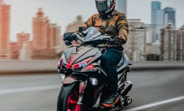 Modifikasi Yamaha Aerox Simple