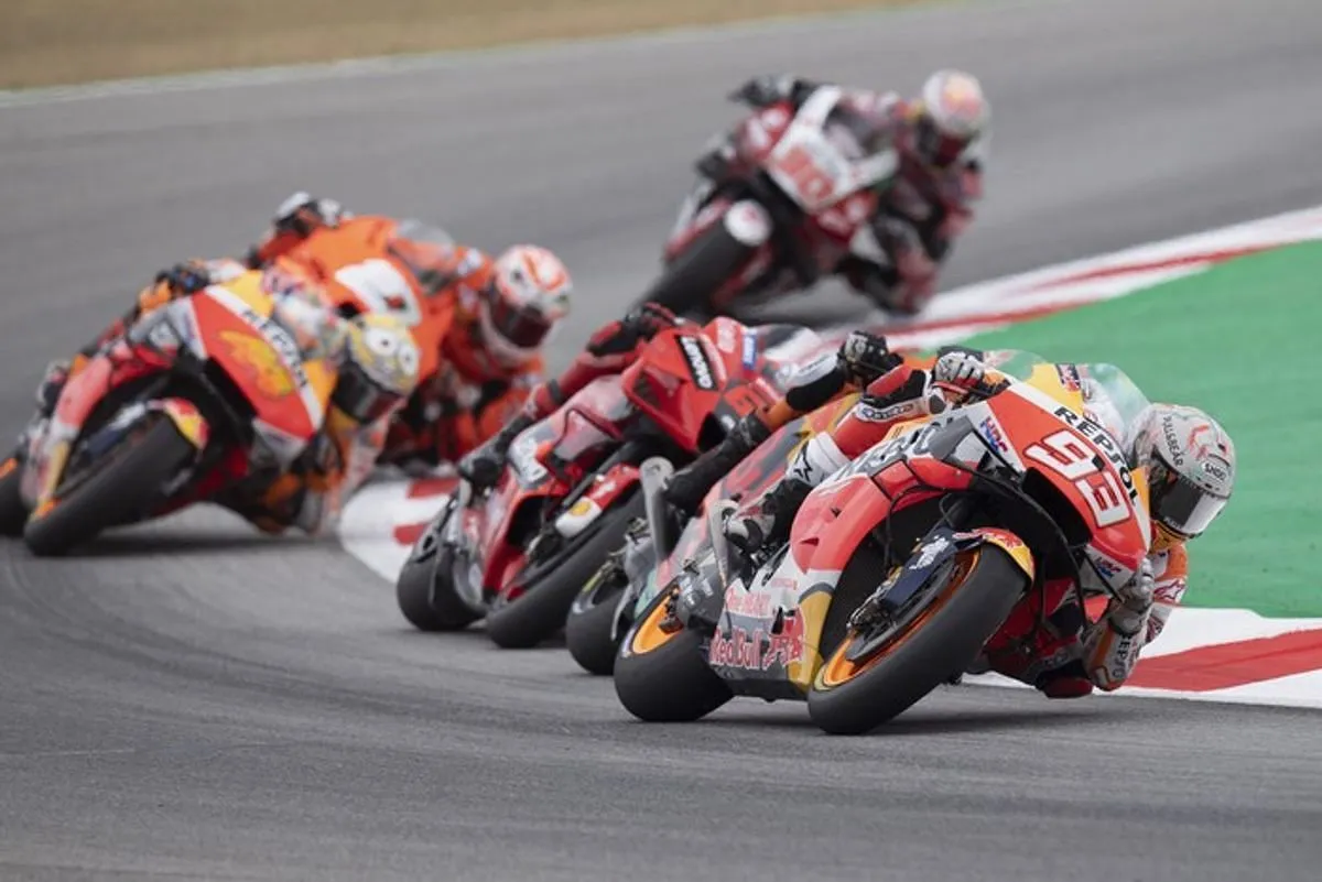 Balap Motor Dan Kesetiaan Terhadap Merek Baju Balap Paling Terkenal