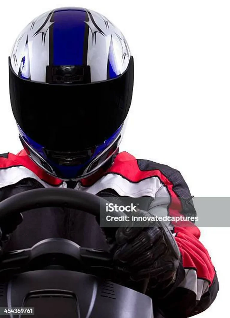 Balap Motor dan Revolusi Helm Balap: Perlindungan Terkini