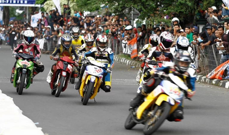 Melintasi Batas: Transformasi Material Balap Motor dan Pengaruhnya pada Industri Antariksa