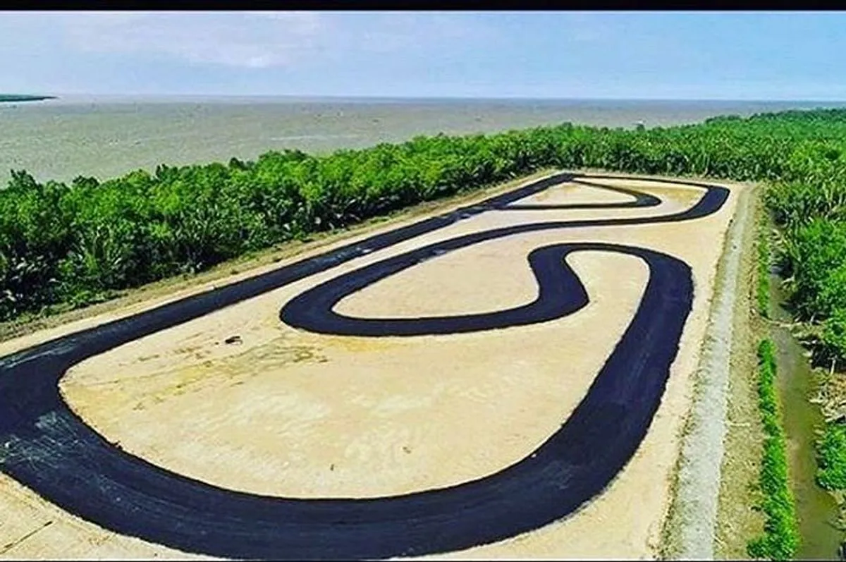 Mendekati Kemenangan Fisika Balap Motor Di Sirkuit