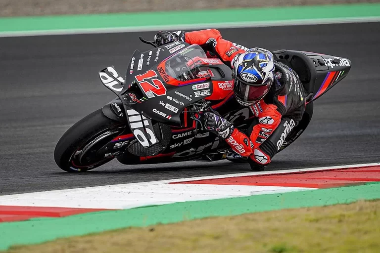 Menyaksikan Aksi Spektakuler MotoGP Live atau di TV