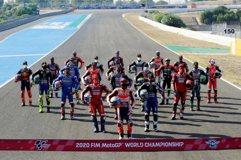 MotoGP: Merayakan Kejuaraan Dunia Sejak Awal