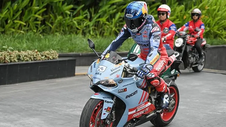 Pembalap MotoGP: Kehidupan Mereka di Luar Sirkuit