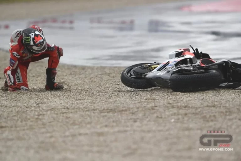 Perbedaan Antara Pit Stop MotoGP dengan Balapan lainnya