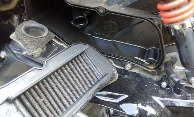 Content image for Mengapa Oli Bisa Naik ke Filter Udara Motor Matic? Ini Dia 9 Alasannya