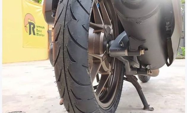 Content image for Ban Motor Sering Kempes Padahal Tidak Bocor? Cek 5 Faktor Ini Sekarang!