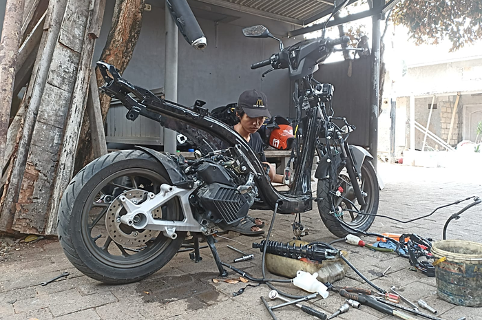 Karat Di Rangka Motor Ini 5 Cara Mencegah Dan Menghilangkannya Secara Permanen