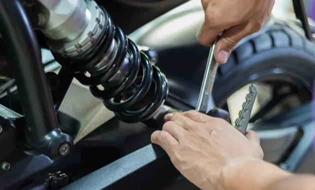 Umur Pakai Shock Belakang Motor