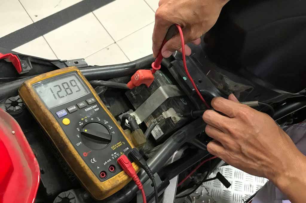 Tanda Aki Motor Mulai Lemah