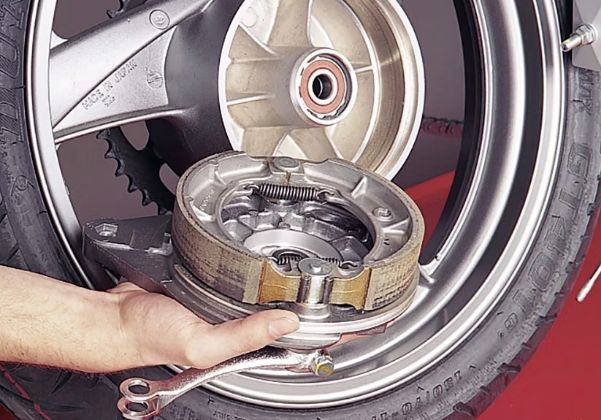 Ciri Kampas Ganda Motor Matic Rusak Ciri Kampas Ganda Motor Matic Rusak