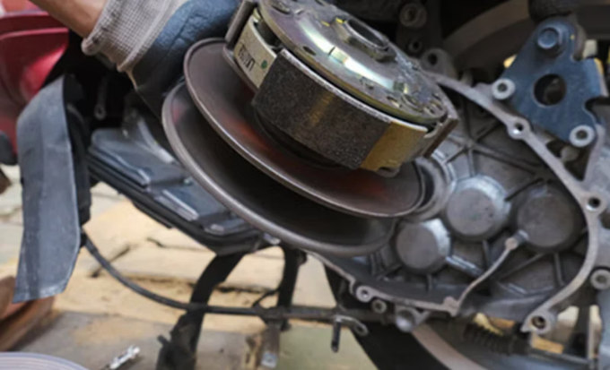 Bagaimana Kampas Ganda Bekerja di Motor Matic