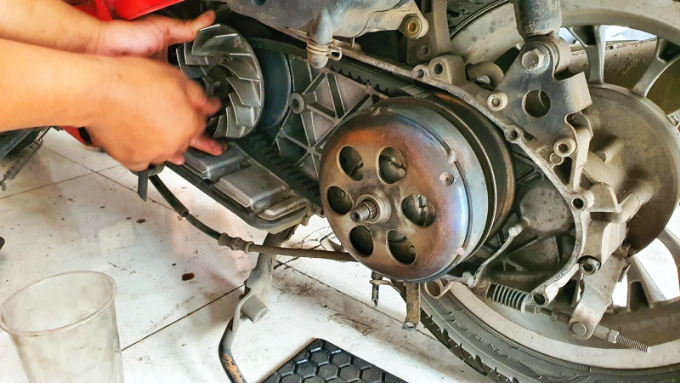 Tanda Fisik Kampas Ganda Motor Matic Aus