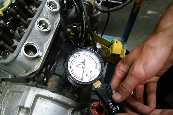 Penyebab Kompresi Mesin Motor Bocor