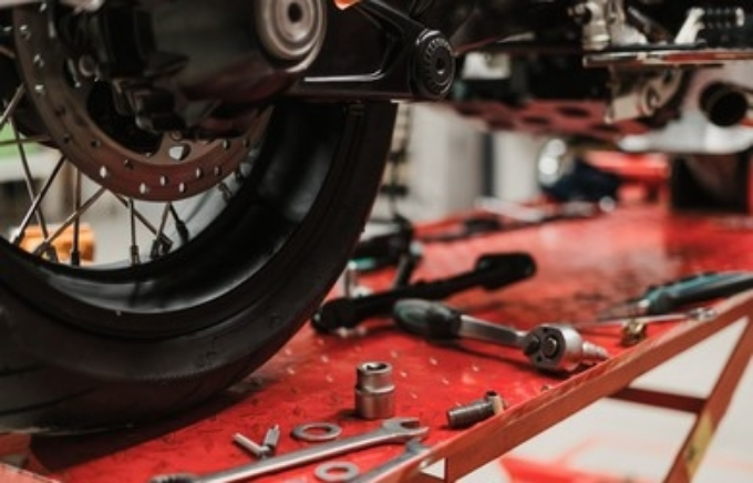 Penyebab Mesin Motor Ngelitik Saat Menanjak