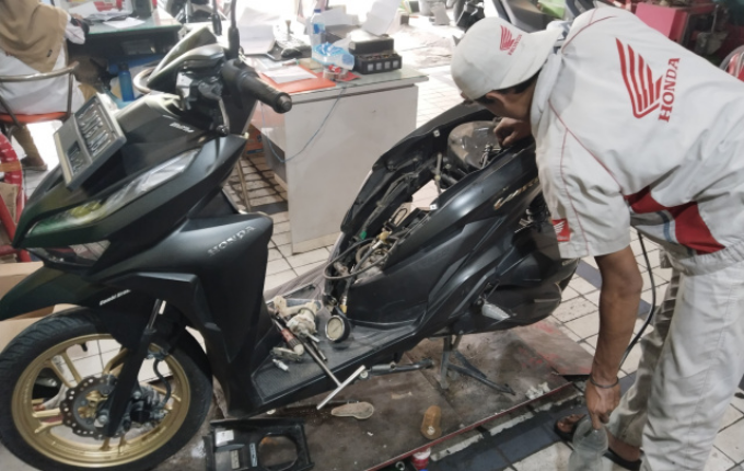 Penyebab & 10 Cara Jitu Atasi Motor Brebet