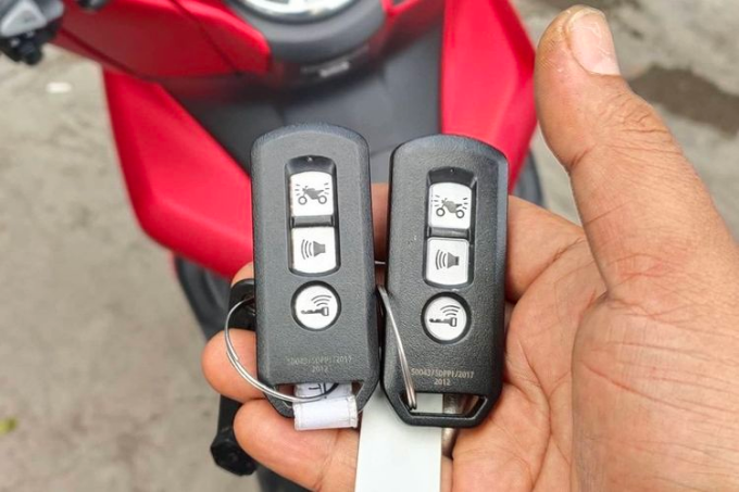 Perbedaan Keyless dan Smart Key Motor